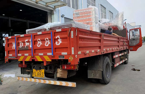 KW- 720雙組份硅膠全自動(dòng)點(diǎn)膠機(jī)