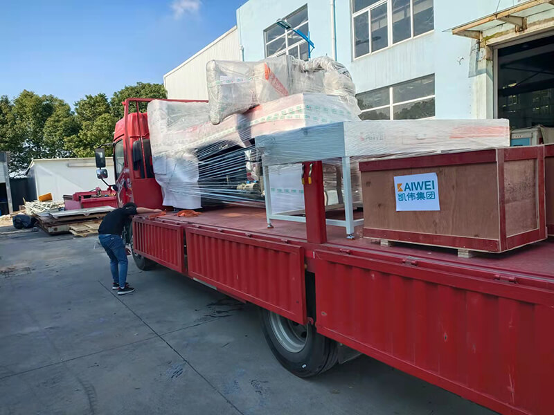 三防燈具密封涂膠機 聚氨酯防水料 IP67 發(fā)貨浙江寧波